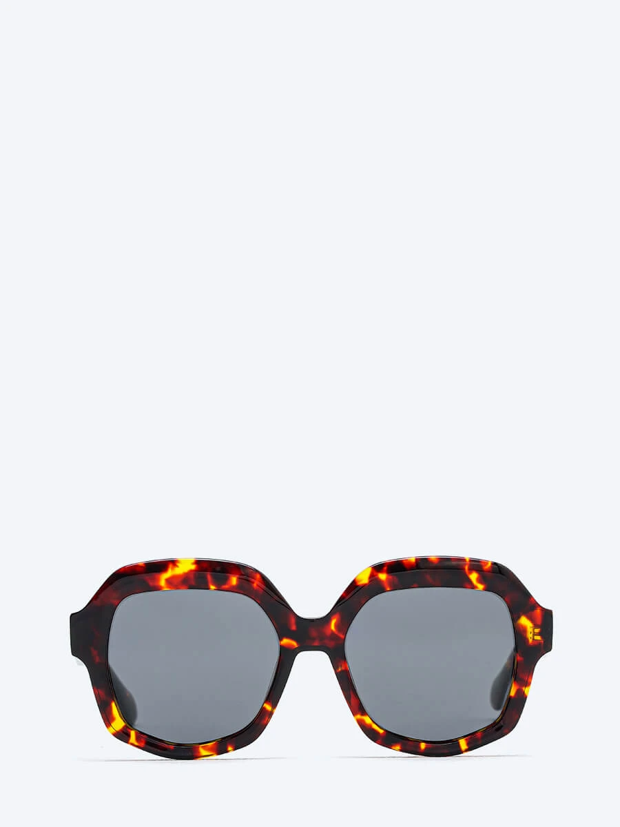 коричневый