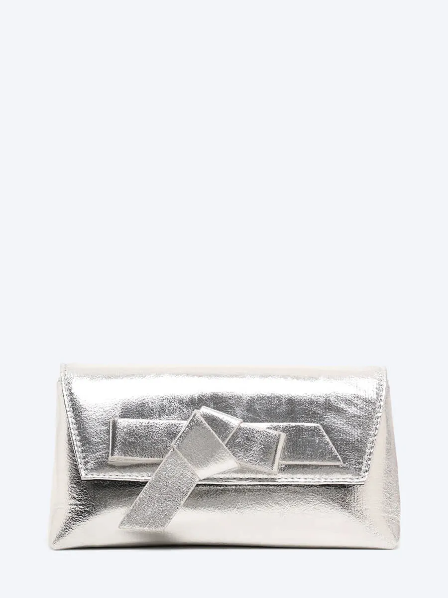 серебряный