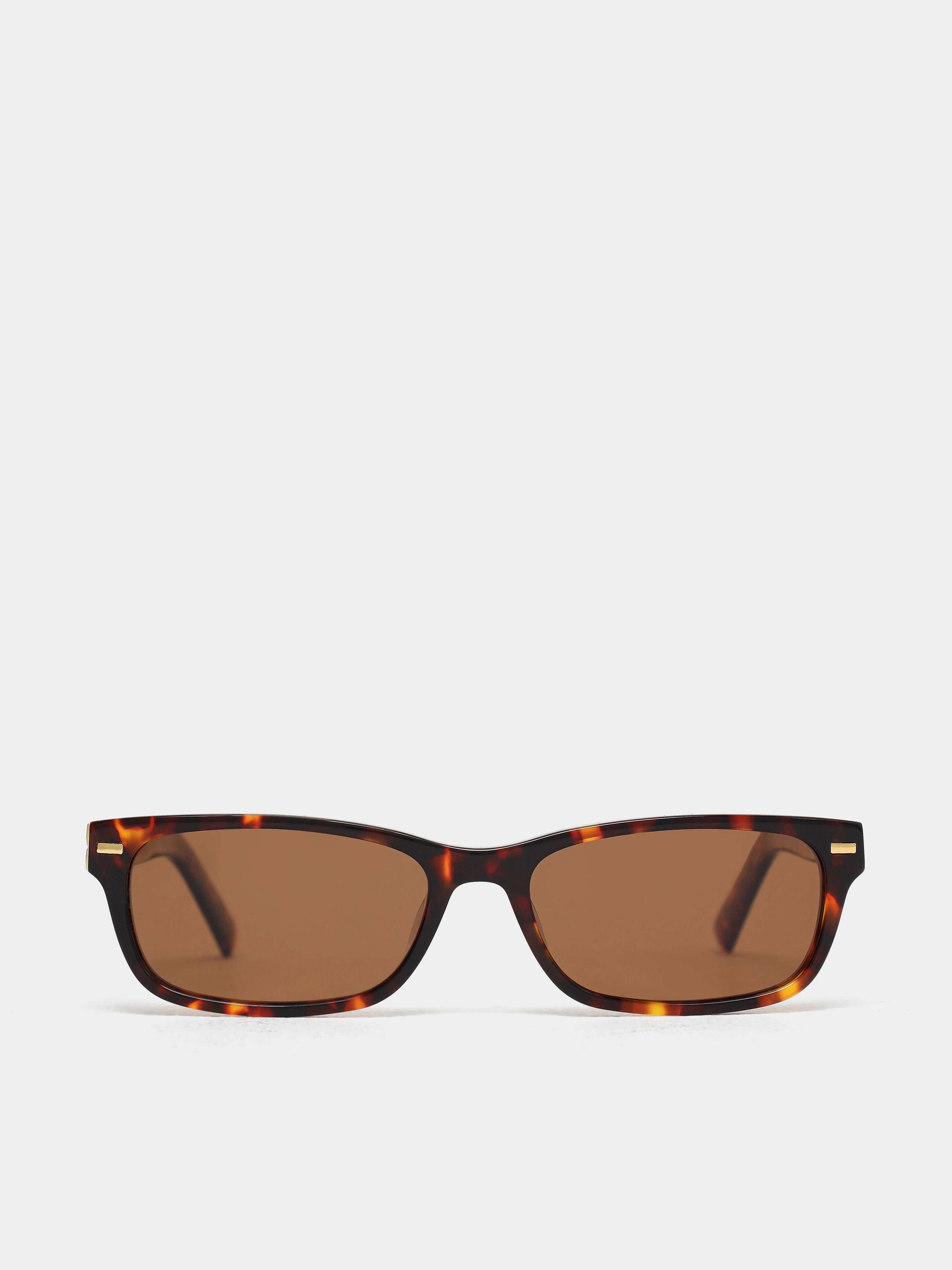 коричневый