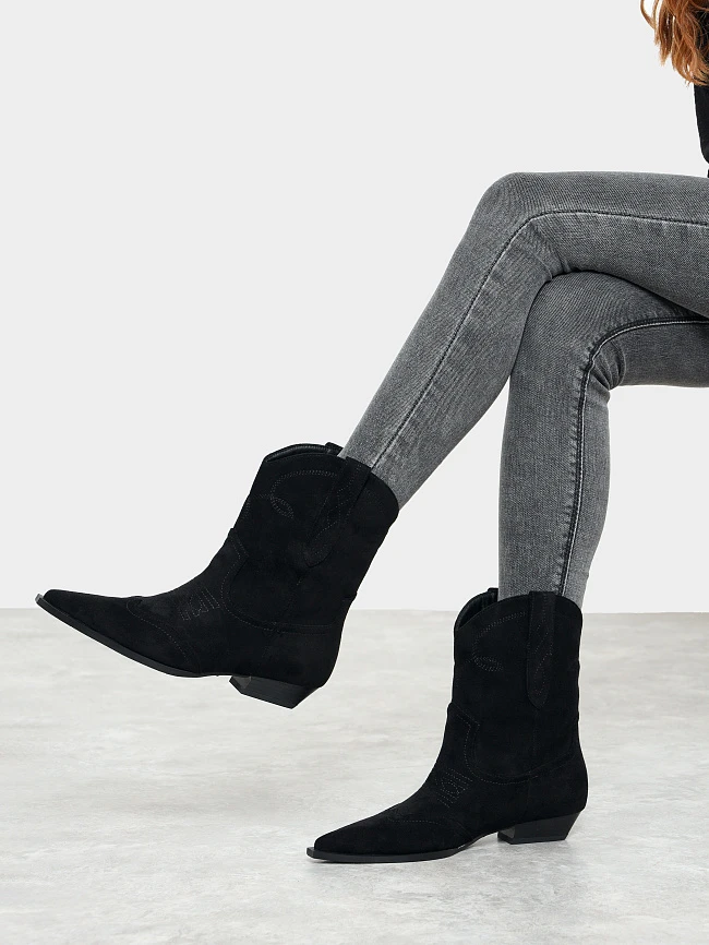 Полусапоги женские демисезонные, цвет черный, искусственный велюр 6550461 | 10