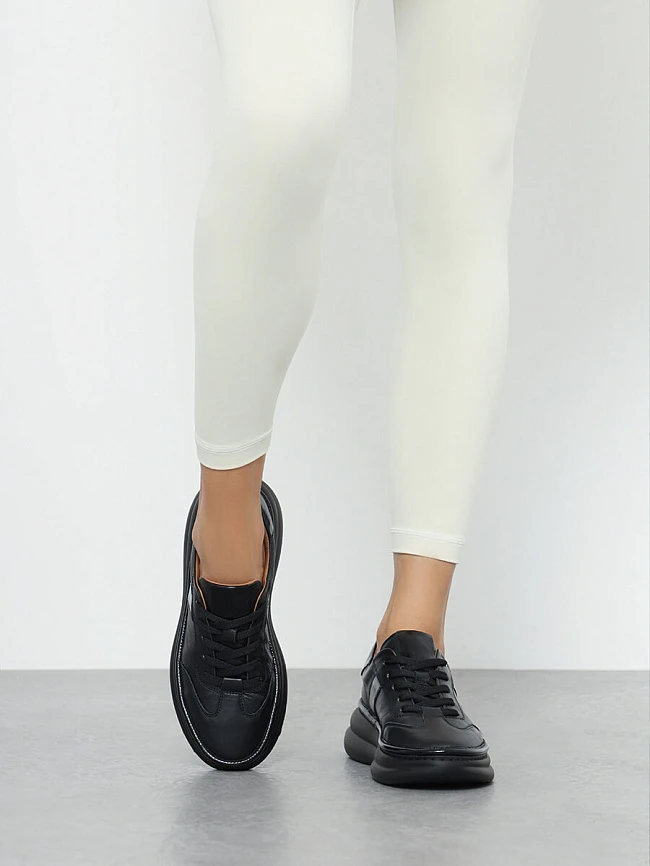 Кроссовки женские демисезонные, цвет черный, натуральная кожа 1221535 | 12