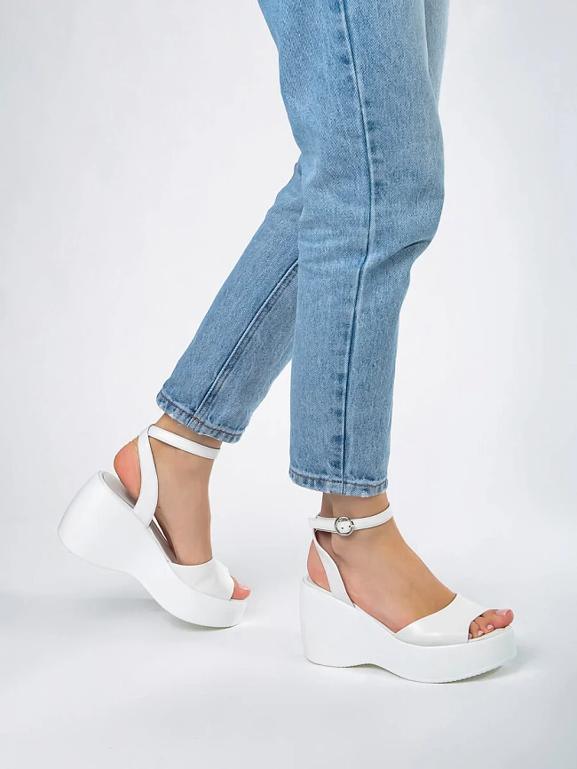 Босоножки 1395558 женские цвет белый, натуральная кожа и полимерные материалы 1395558         | 7