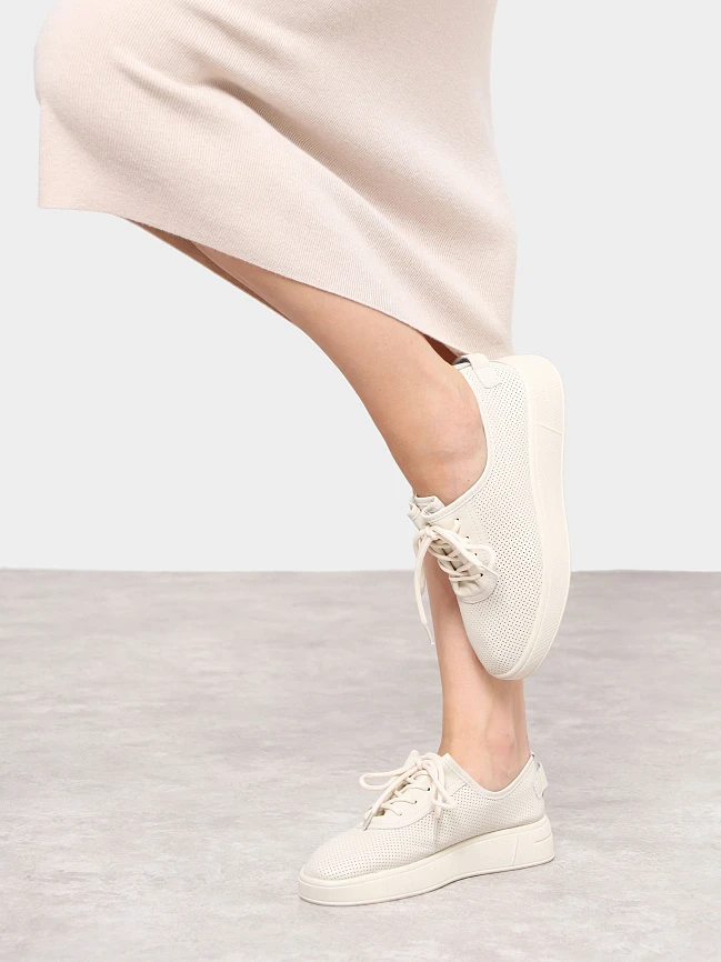 Полуботинки женские всесезонные, цвет молочный, натуральная кожа и полимерные материалы 6810045 | 10