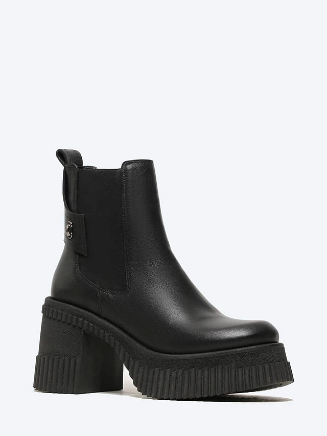 Полусапоги женские демисезонные, цвет черный, натуральная кожа 956024 | 1