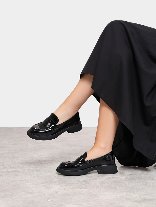 Лоферы женские всесезонные, цвет черный, натуральная кожа и полимерные материалы 1849340 | 10