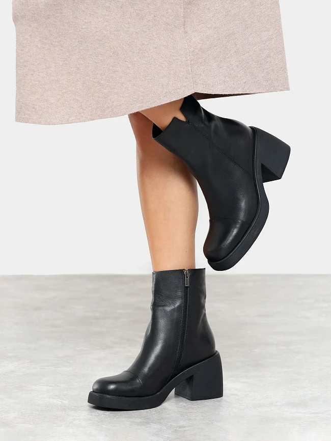 Полусапоги женские демисезонные, цвет черный, натуральная кожа 887055 | 9